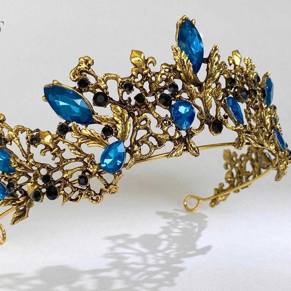 Gold and Blue Jeweled Tiara - Picture 2 of 3